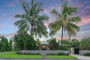 Sweet Creek Cottage, Palm Cove